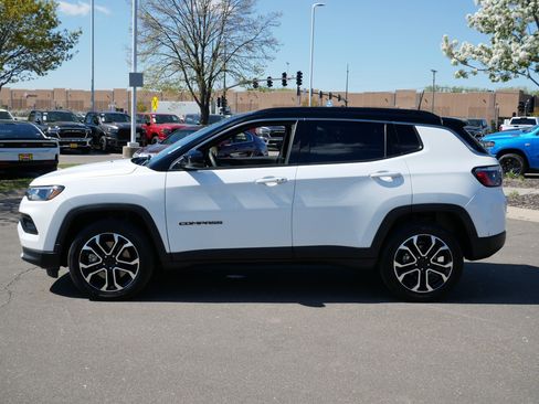 Used 2023 Jeep Compass Limited AWD/4WD image 4