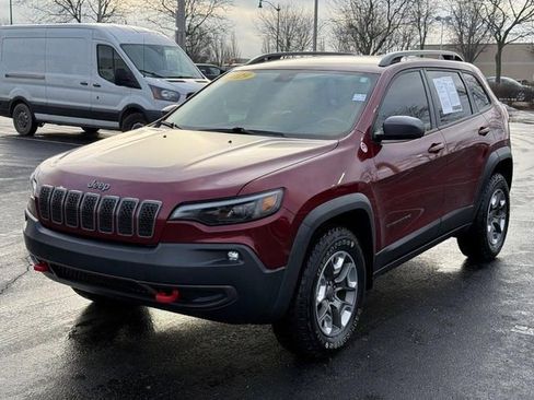 Used 2019 Jeep Cherokee Trailhawk w/ Cold Weather Group image 9