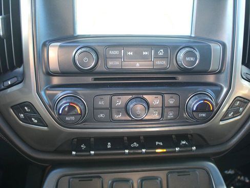Used 2017 Chevrolet Silverado 1500 High Country AWD/4WD image 17