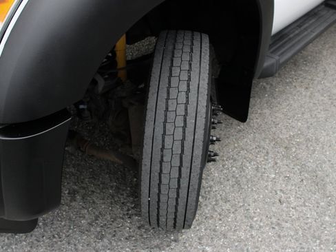 Used 2012 Ford F550 2WD Regular Cab Super Duty w/ PWR Equipment Group image 37