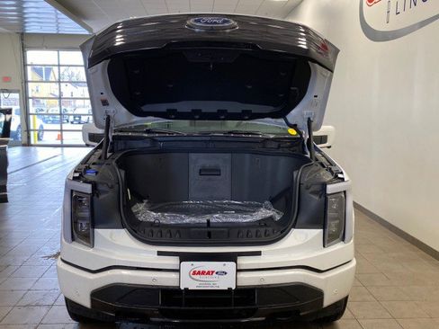 New 2023 Ford F150 Lightning Platinum image 4