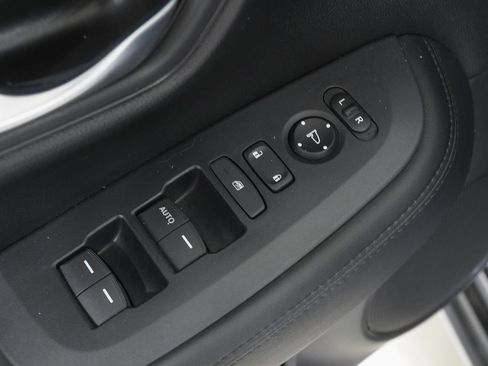 Used 2024 Honda HR-V LX image 20