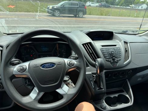 Used 2018 Ford Transit 350 XL RWD image 11