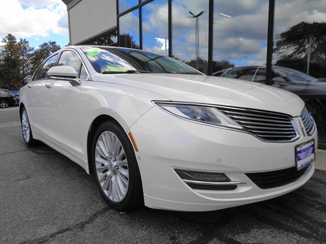 Used 2016 Lincoln MKZ AWD w/ Equipment Group 300A Reserve image 4