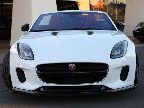 Used 2018 Jaguar F-TYPE Convertible image 7
