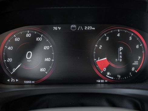 Used 2021 Volvo S60 T5 Momentum image 14