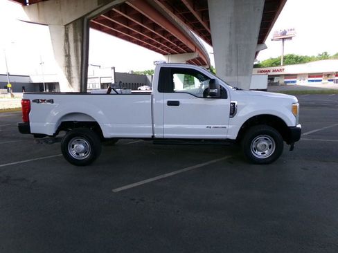 Used 2017 Ford F350 XL w/ Power Equipment Group AWD/4WD image 5