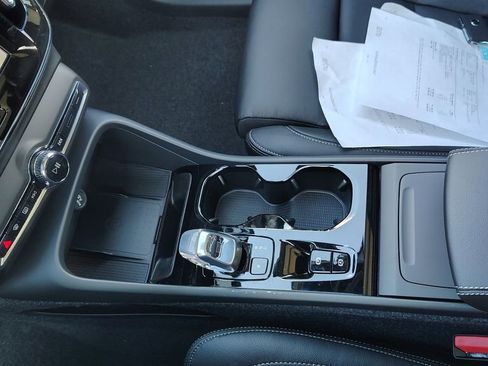 New 2026 Volvo XC40 B5 Plus w/ Climate Package image 22