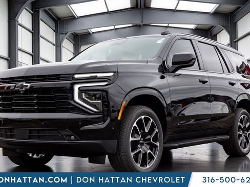Used 2025 Chevrolet Tahoe RST AWD/4WD image 1