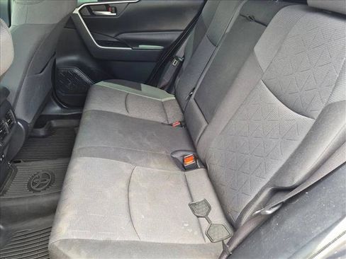 Used 2019 Toyota RAV4 XLE w/ Convenience Package AWD/4WD image 18