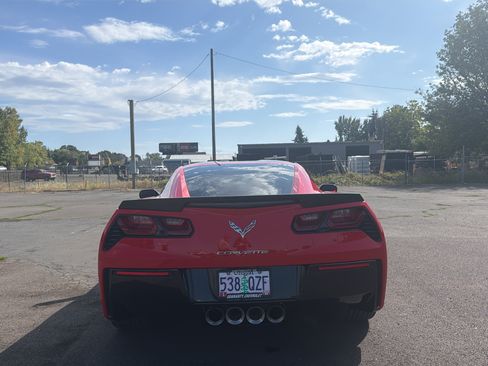 Used 2015 Chevrolet Corvette Stingray Coupe w/ 3LT Preferred Equipment Group RWD image 9