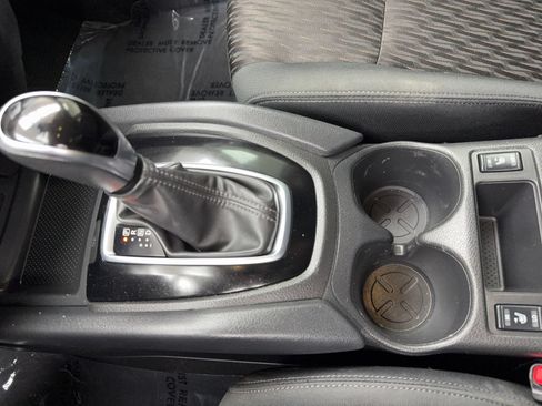 Used 2020 Nissan Rogue S w/ Special Edition Package FWD image 29