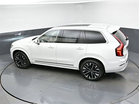 New 2026 Volvo XC90 T8 Ultra image 47