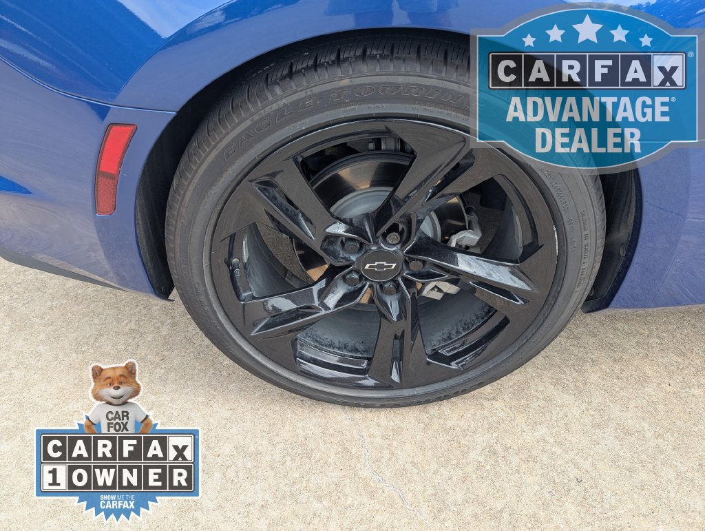 Used 2024 Chevrolet Camaro LT w/ RS Package RWD image 4