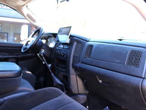 Used 2003 Dodge Ram 2500 Truck ST image 22