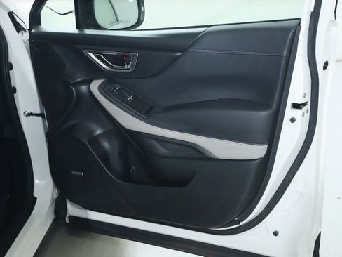 Certified 2023 Subaru Forester Limited image 37
