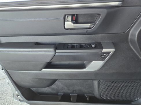 Used 2024 Toyota Sequoia Platinum image 38