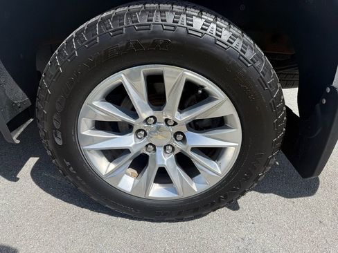 Used 2019 Chevrolet Silverado 1500 LTZ w/ LTZ Plus Package image 12