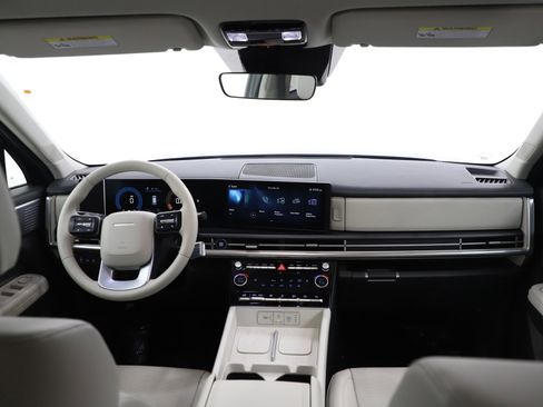 Used 2025 Hyundai Santa Fe SEL image 14