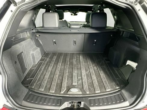 Used 2024 Land Rover Discovery Sport Dynamic SE image 32
