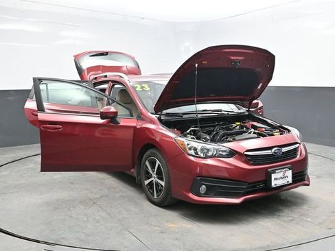 Used 2023 Subaru Impreza 2.0i Premium AWD/4WD image 46