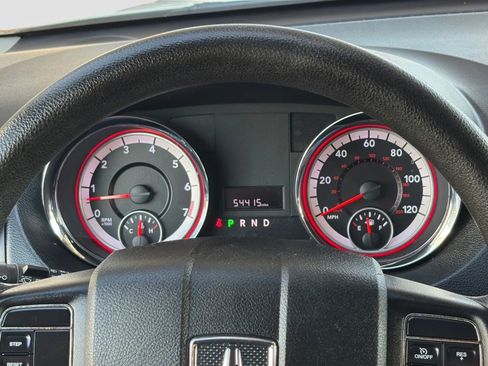 Used 2012 Dodge Grand Caravan SE image 27