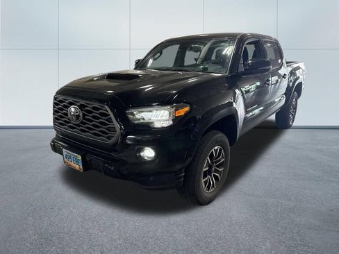 Used 2023 Toyota Tacoma TRD Sport w/ Technology Package AWD/4WD image 3