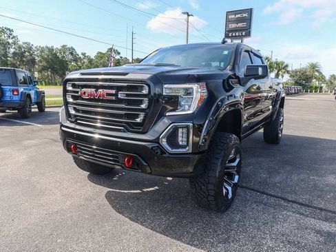 Used 2021 GMC Sierra 1500 AT4 w/ AT4 Premium Package AWD/4WD image 3