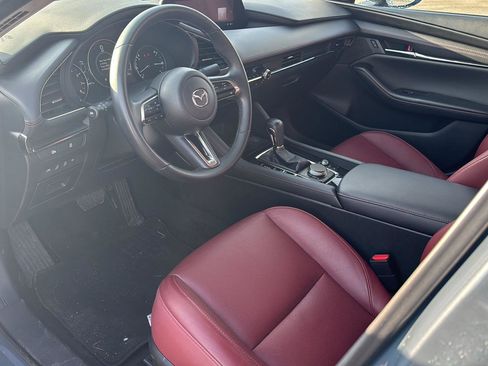 Used 2025 MAZDA MAZDA3 s image 12