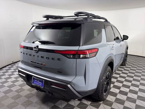 Used 2025 Nissan Pathfinder Rock Creek image 7