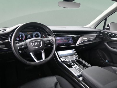 Used 2023 Audi Q7 3.0T Premium w/ Convenience Package AWD/4WD image 35