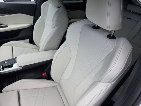 New 2026 BMW X2 xDrive28i w/ M Sport Package AWD/4WD image 9