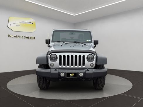 Used 2018 Jeep Wrangler Sport image 2