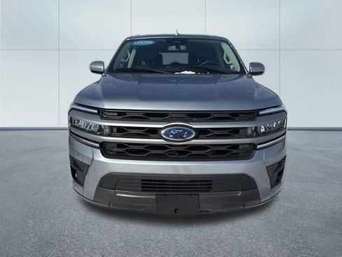Used 2024 Ford Expedition XLT image 5