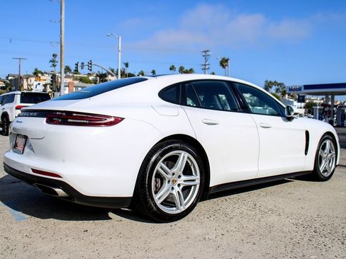 Used 2020 Porsche Panamera image 6