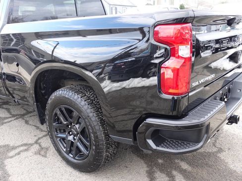 Used 2024 Chevrolet Silverado 1500 RST w/ Convenience Package II image 9