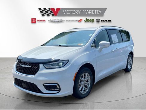 Used 2022 Chrysler Pacifica Touring-L FWD image 1