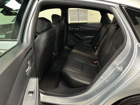 Used 2025 Honda Accord Sport image 32
