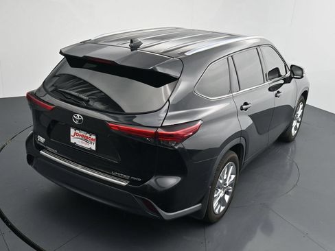 Used 2020 Toyota Highlander Limited AWD/4WD image 32