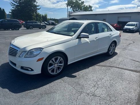 Used 2010 Mercedes-Benz E 350 Sedan image 7