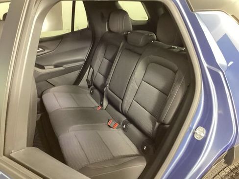 Used 2025 Chevrolet Equinox LT AWD/4WD image 30