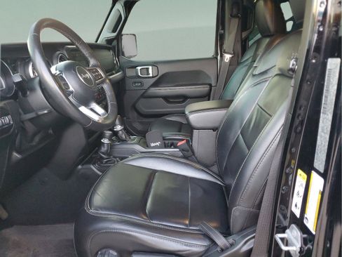 Certified 2019 Jeep Wrangler Unlimited Sahara w/ Quick Order Package 24M Moab image 16