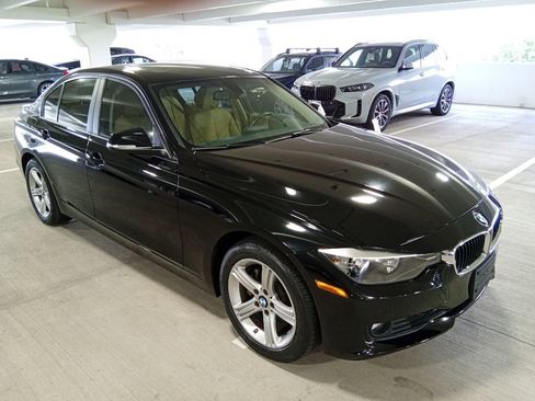 Used 2015 BMW 328i xDrive Sedan AWD/4WD image 3