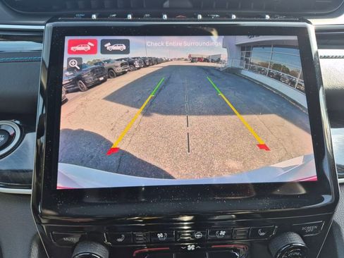 Used 2023 Jeep Grand Cherokee Trailhawk w/ Luxury Tech Group III image 22