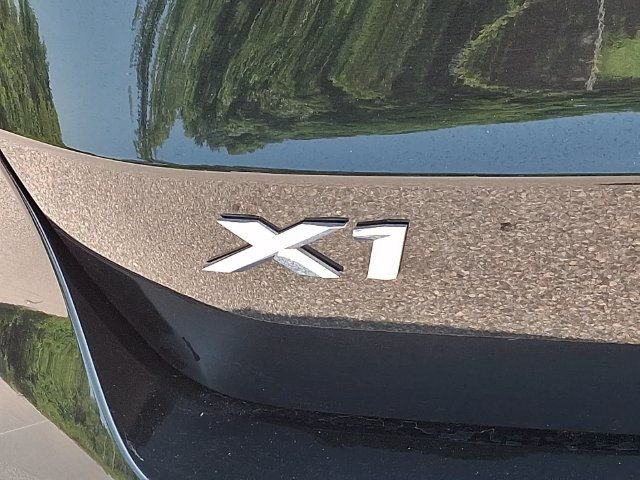Used 2025 BMW X1 xDrive28i AWD/4WD image 37