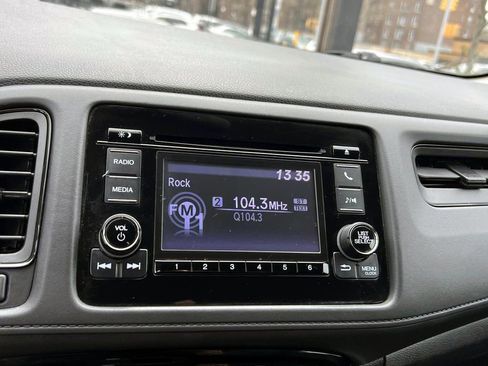 Used 2020 Honda HR-V LX image 26