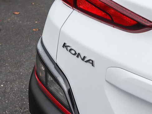 Used 2023 Hyundai Kona SEL w/ Convenience Package FWD image 9
