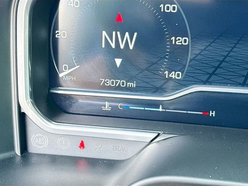 Used 2022 GMC Sierra 1500 AT4X image 12