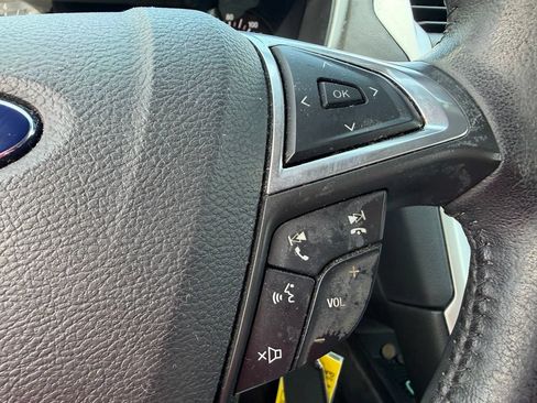 Used 2016 Ford Fusion SE w/ Equipment Group 201A FWD image 18