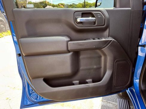 Used 2022 Chevrolet Silverado 1500 Custom Trail Boss AWD/4WD image 8